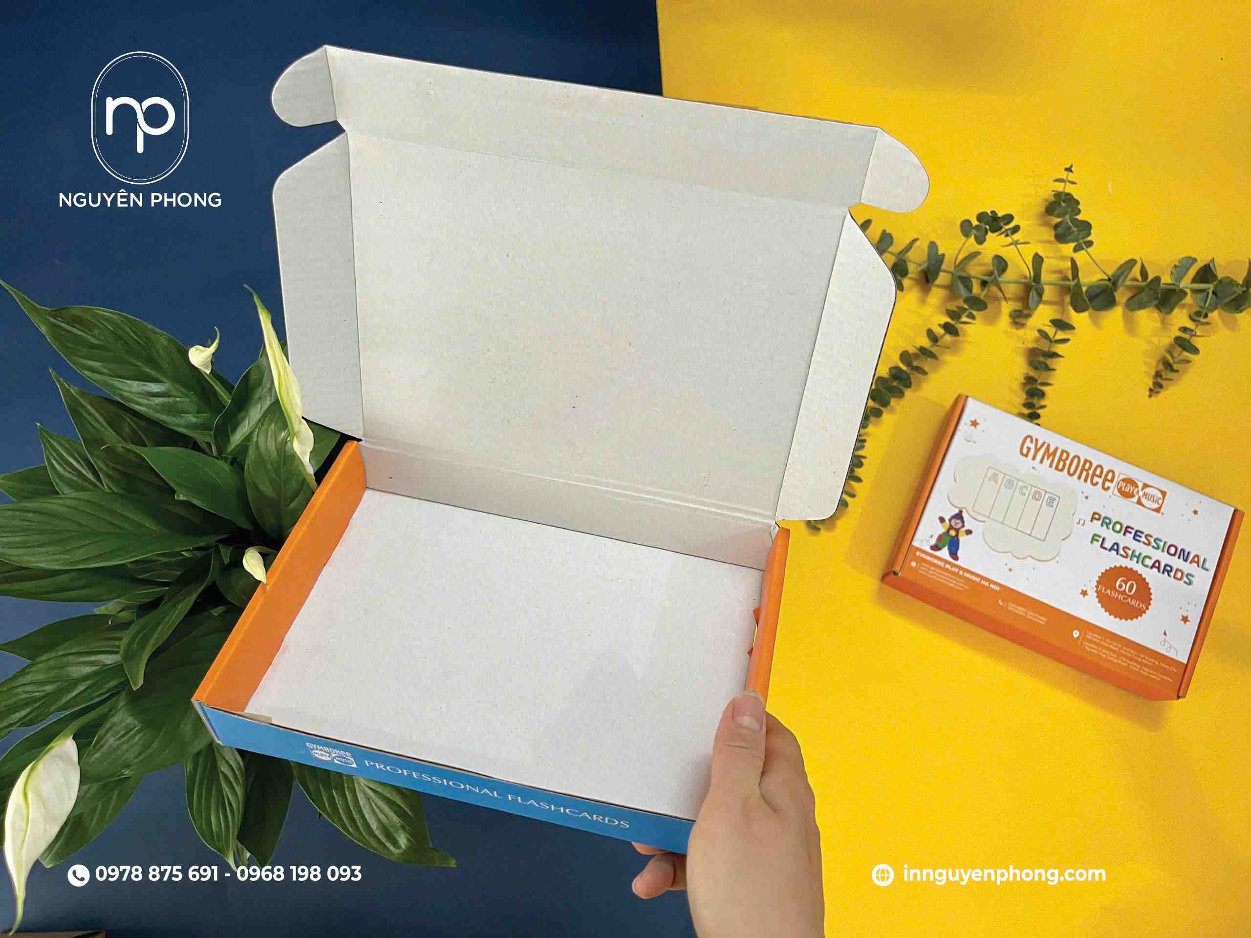 Mẫu hộp carton chắc chắn đựng quần áo